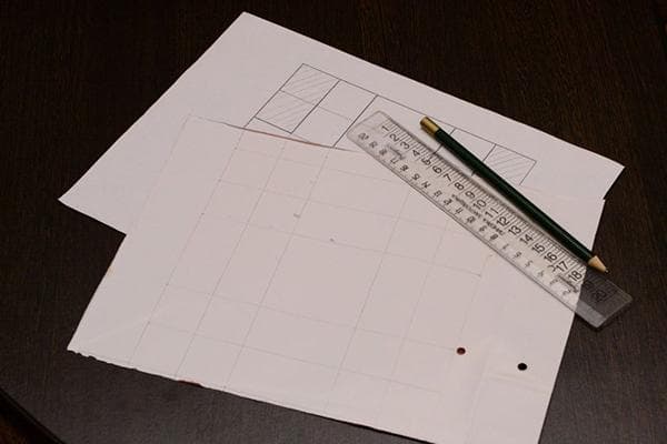 Transférer le modèle de boîte sur du papier cadeau