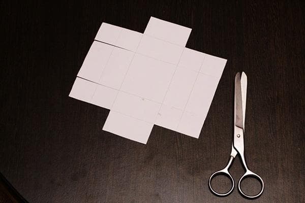 Découper un blanc pour la boîte