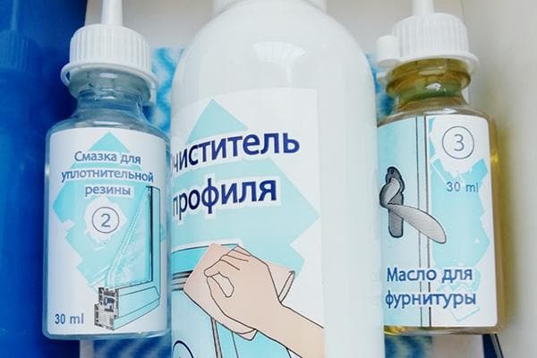 Produits d'entretien des fenêtres en plastique