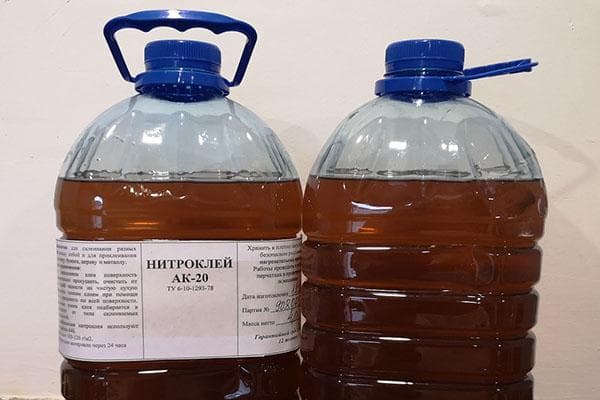 Colle nitrocellulosique