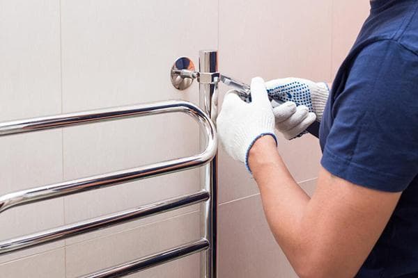 Installation de sèche-serviettes