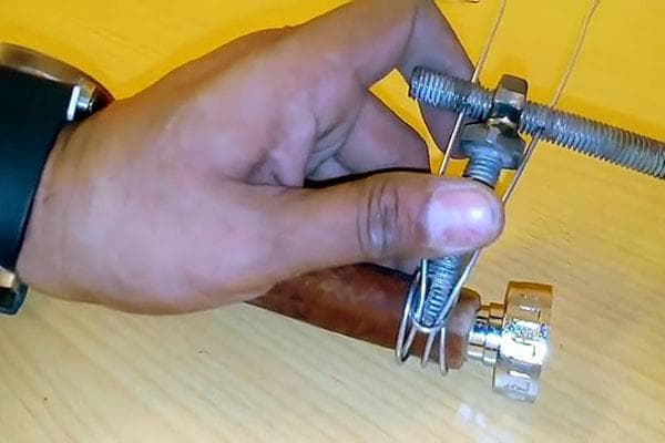 Utiliser une pince maison