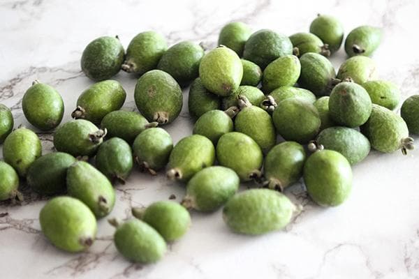 Fruits Feijoa