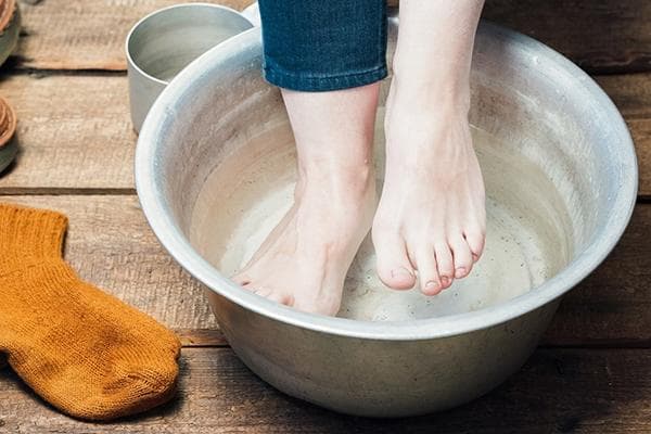 Bain de pieds réchauffant