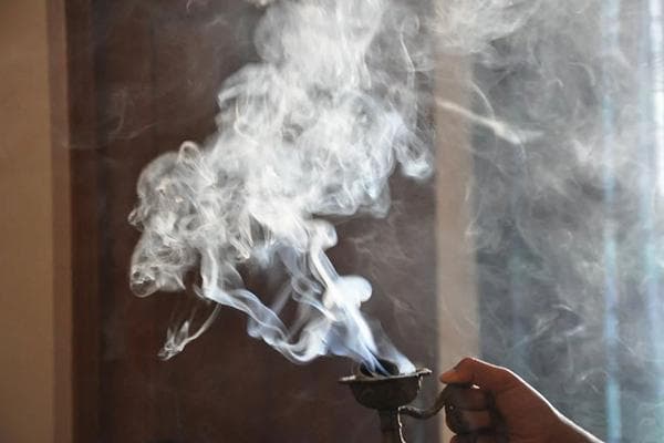 Fumigation avec de la fumée