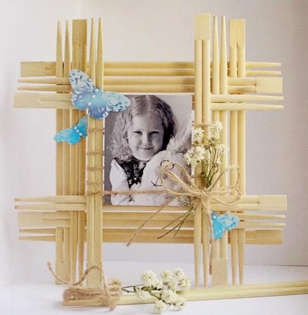 Cadre photo fabriqué à partir de bâtonnets de sushi
