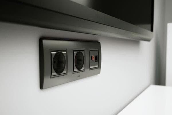 Prise à l'intérieur