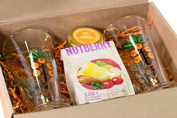 Coffret cadeau avec thé et verres