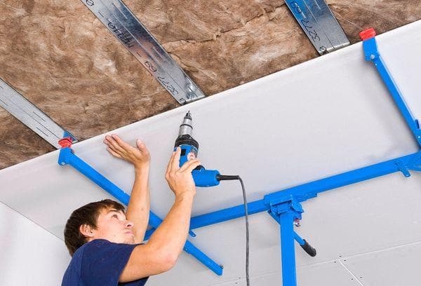 Installation de cloisons sèches