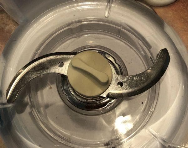 Disposition des couteaux dans un mixeur