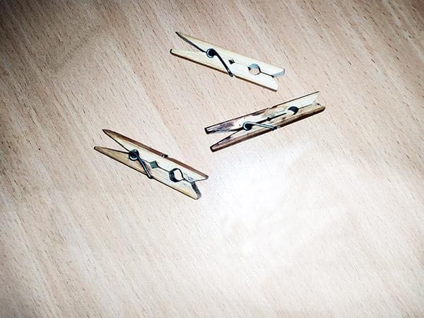 pinces à linge en bois