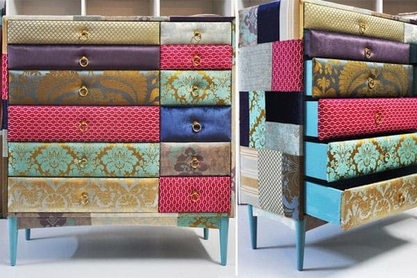 Finition de la commode en tissu