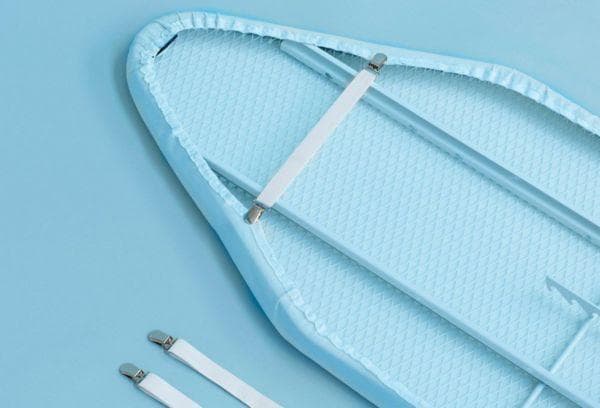 Étui sécurisé avec des agrafes