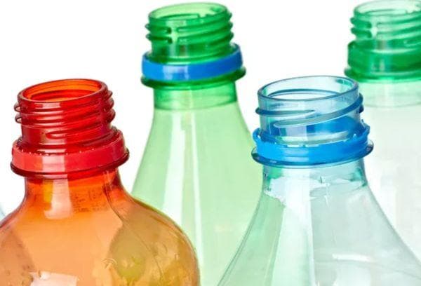 Bouteilles en plastique