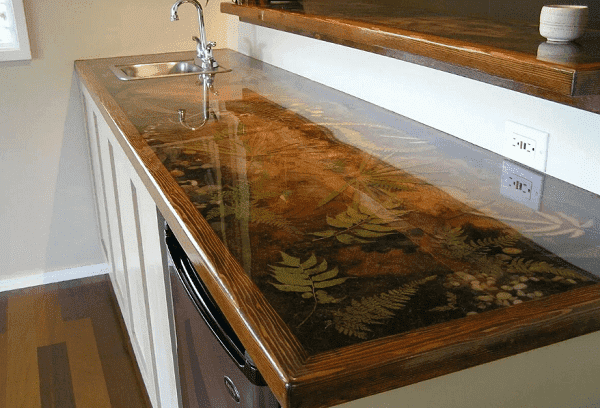 Plateau en bois verni