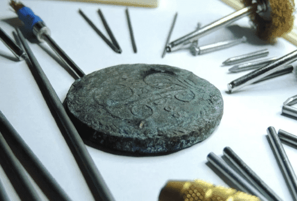 Outils nécessaires pour nettoyer les pièces