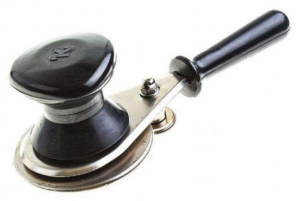 Machine à coudre Krementchoug