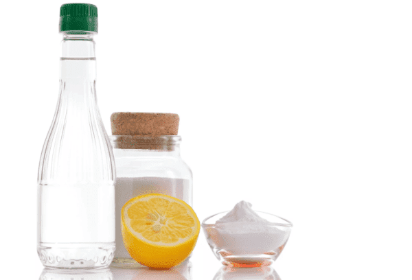 Soda, vinaigre et acide citrique