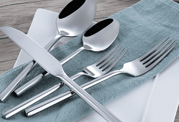 Couverts en acier inoxydable