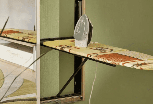 Repasseuse rétractable