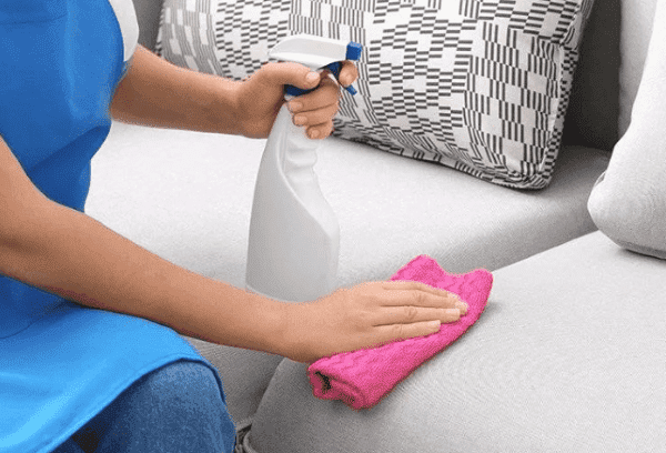 Nettoyage des tissus d'ameublement