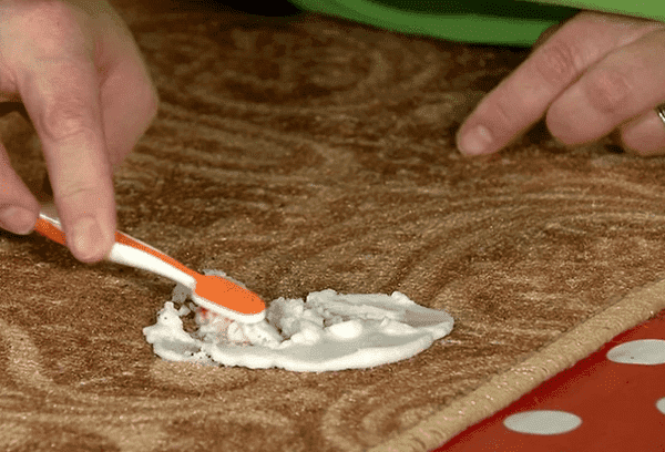Bouillie de sel pour le nettoyage des tapis