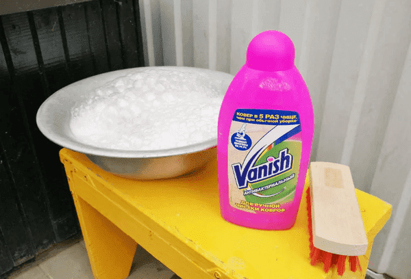 Vanish pour le nettoyage des tapis