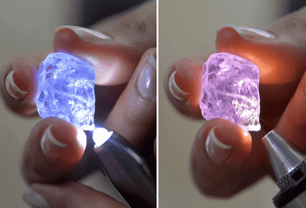 Diamant en ultraviolet