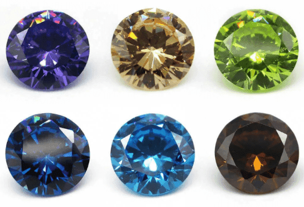 Pierres multicolores en zircone cubique