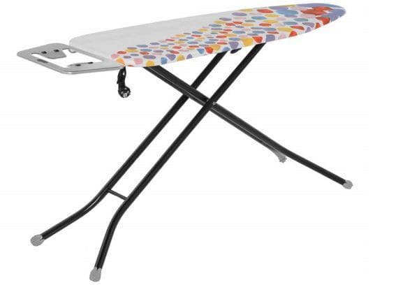 Planche à repasser au sol