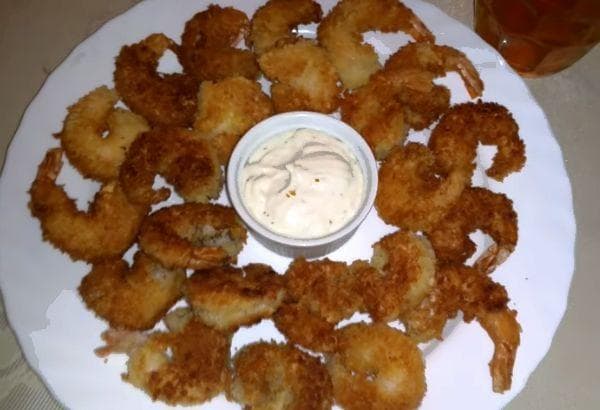 Crevettes frites dans une pâte