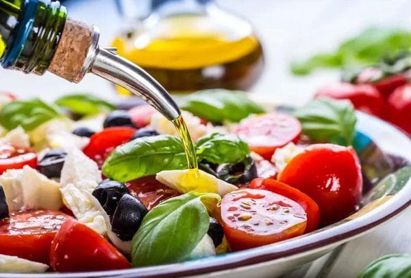 Huile d'olive pour salades