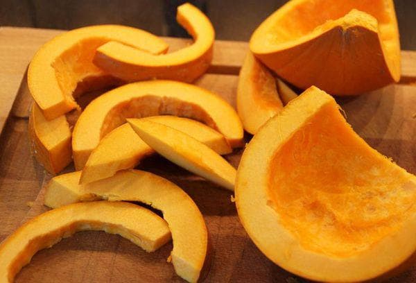 Citrouille tranchée avec pelure