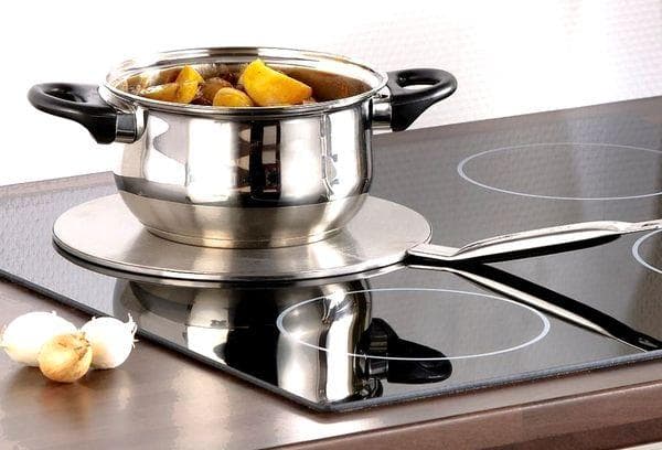 Casserole sur la cuisinière