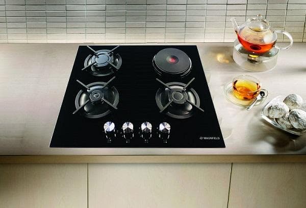 Cuisinière avec brûleurs