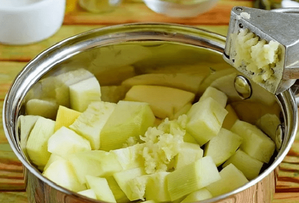Ail dans les courgettes
