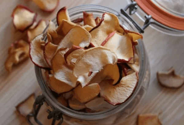 Pot de pommes séchées