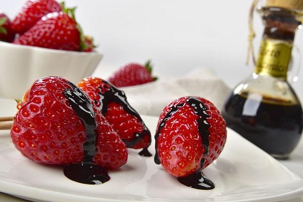 Fragole allAceto Balsamico – fraises au vinaigre balsamique