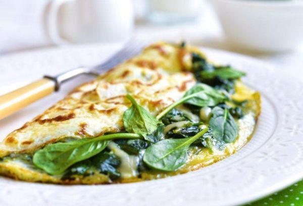 Omelette aux épinards et roquette