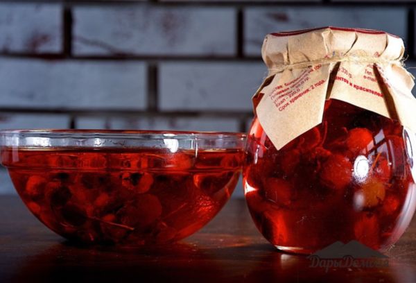 Confiture de cinq minutes de baies d'aubépine