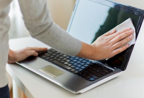 Lingettes pour essuyer les moniteurs