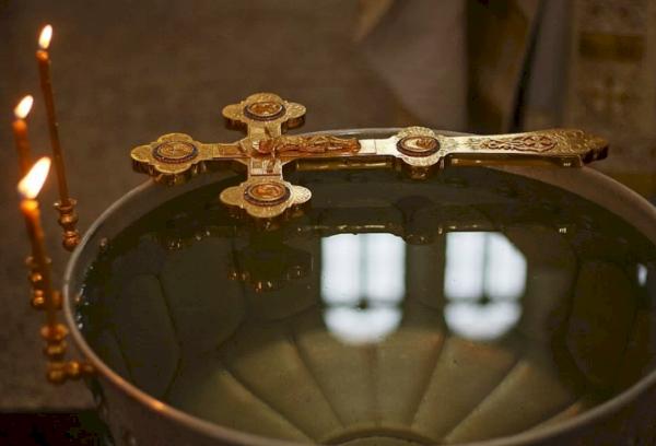 Eau bénite pour l'irrigation