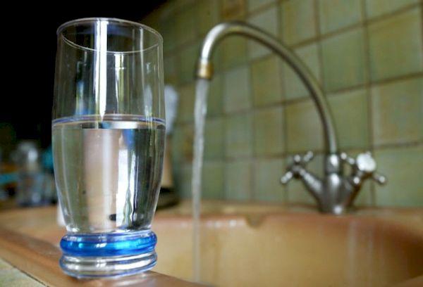 Sédimentation de l'eau du robinet