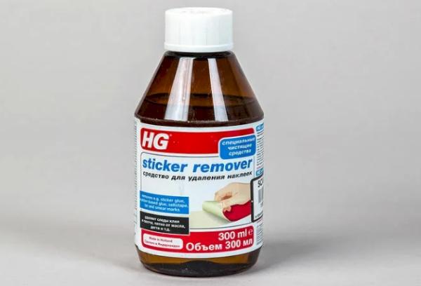 Dissolvant pour enlever les autocollants