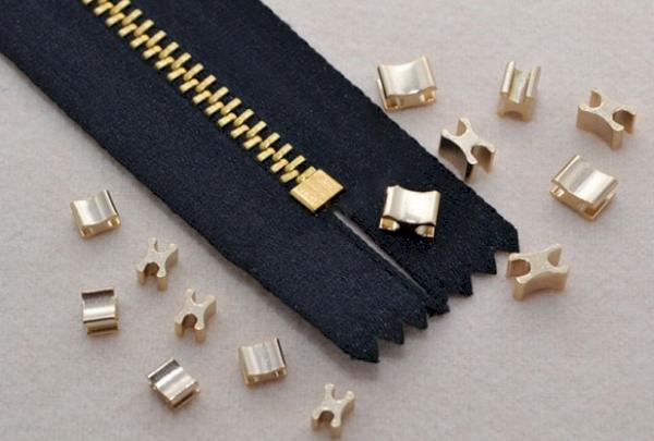 Les chiens et la foudre