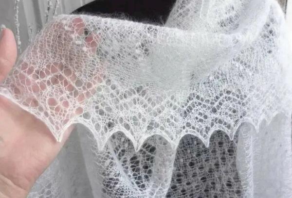 Écharpe en laine blanche