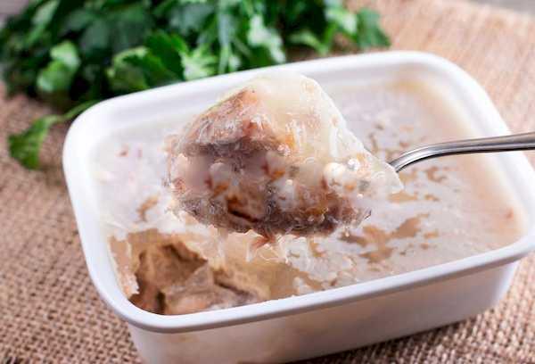 Viande en gelée surgelée