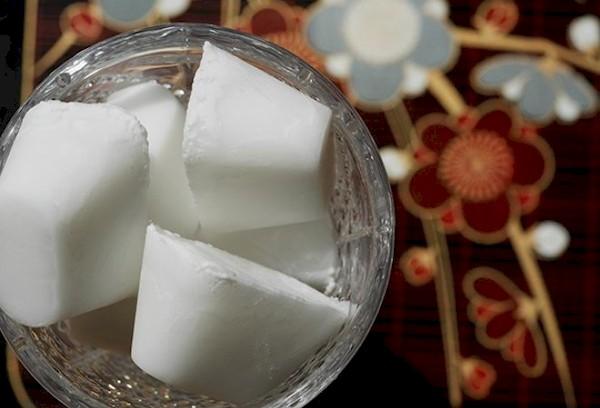 Congeler le lait en cubes