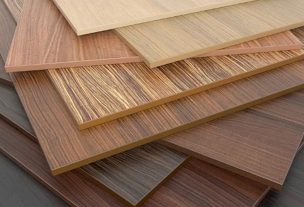 Panneaux de particules stratifiés