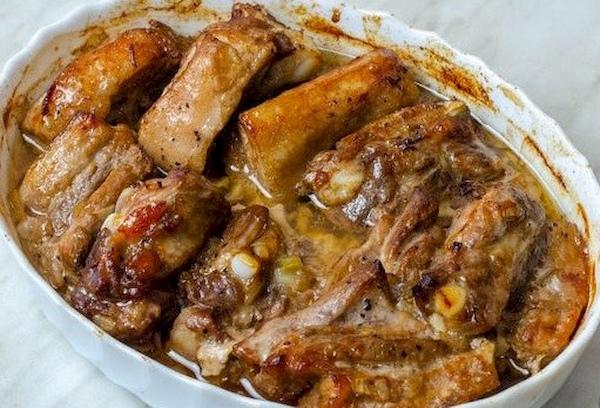 Côtes de porc marinées au café